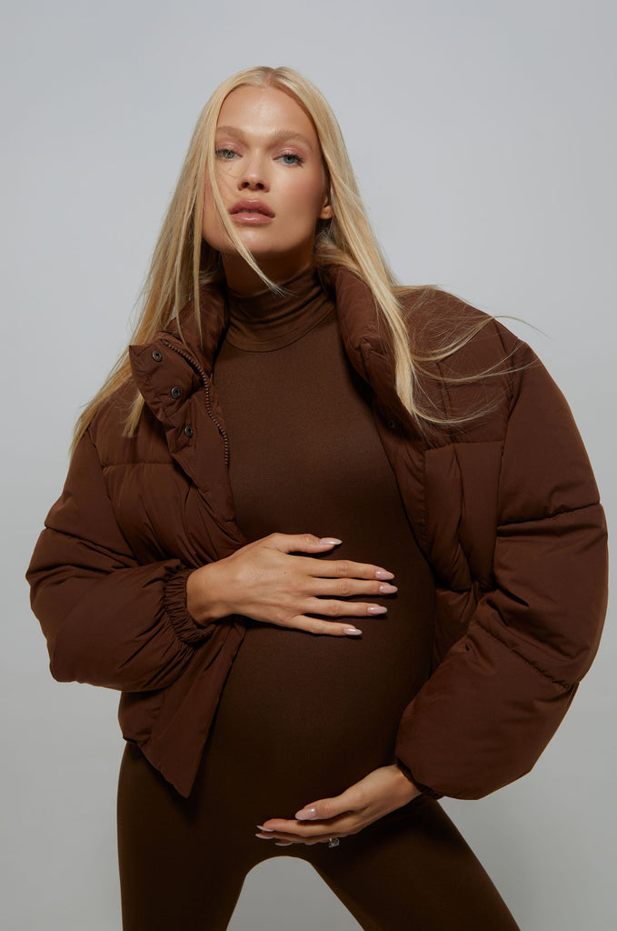 Bumpsuit Maternity Cropped Puffer Jacket in Chocolate