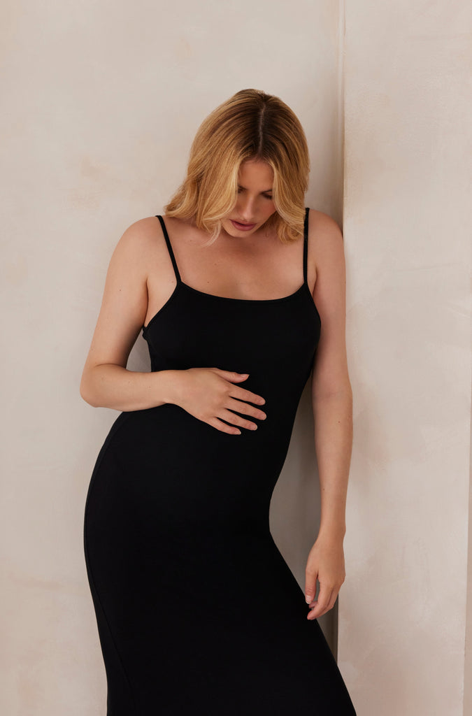 Soft Rib Maxi Maternity Dress in Black
