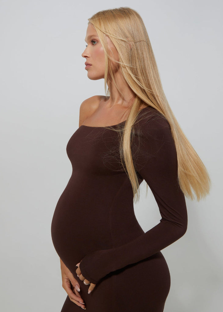 Bumpsuit Maternity The One Shoulder Evening Dress with side slit in chocolate