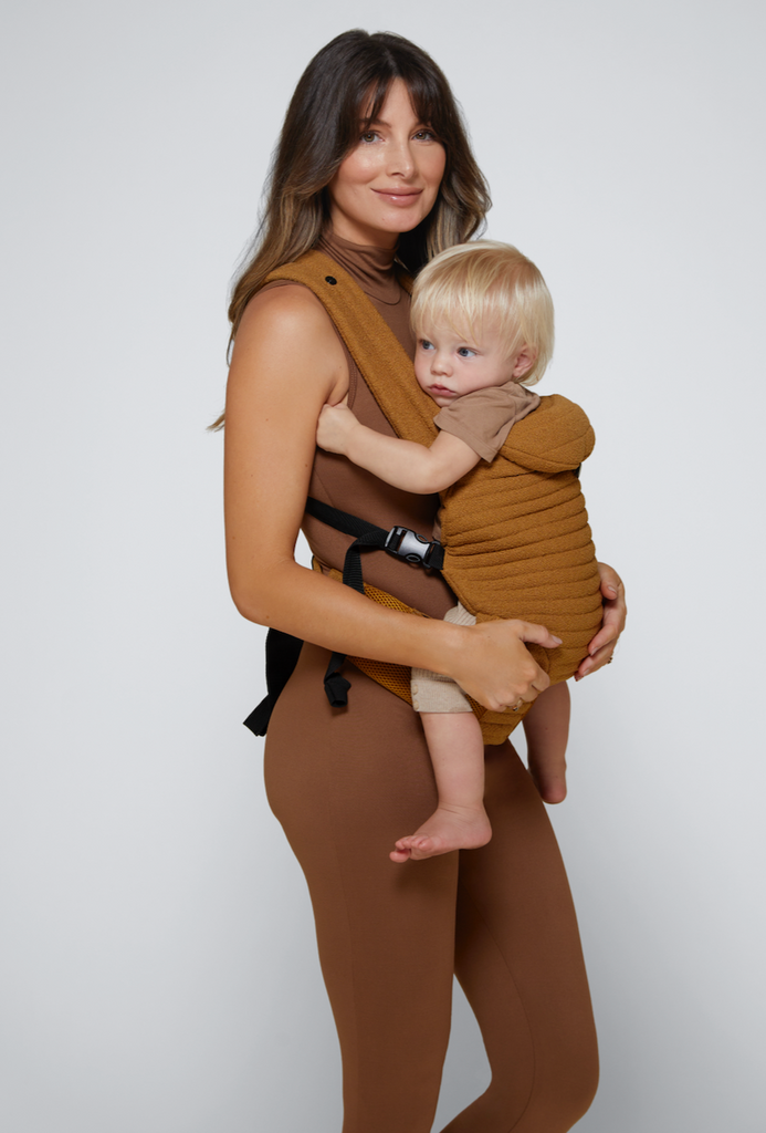 Bumpsuit Maternity The armadillo Baby Carrier in Honey