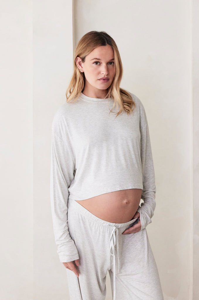 Bumpsuit Maternity The Cotton Cloud Crop Long Sleeve Tee in Heather Grey