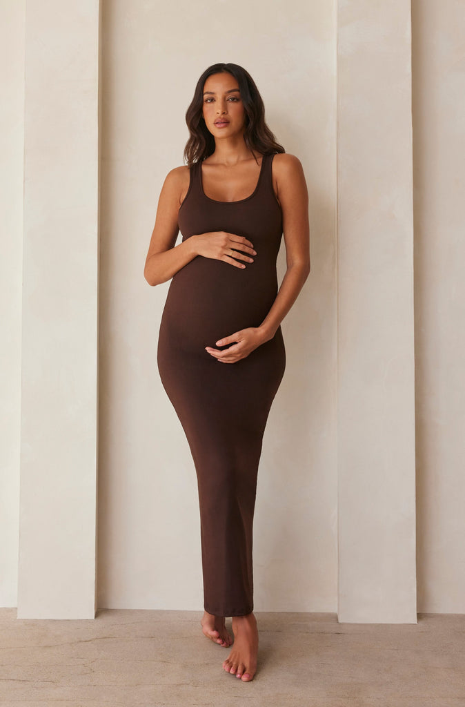 Bumpsuit Maternity The Sleeveless Scoop Neck Maternity Maxi Dress in Chocolate